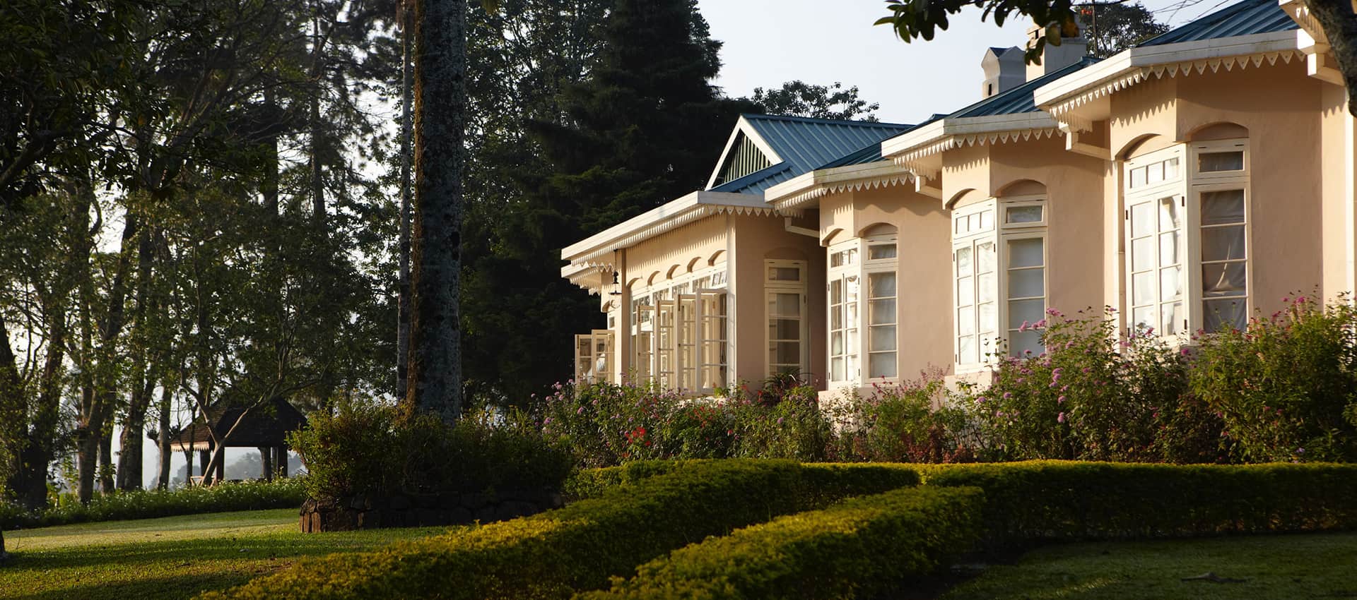 Castlereagh Bungalow, Tea Trails